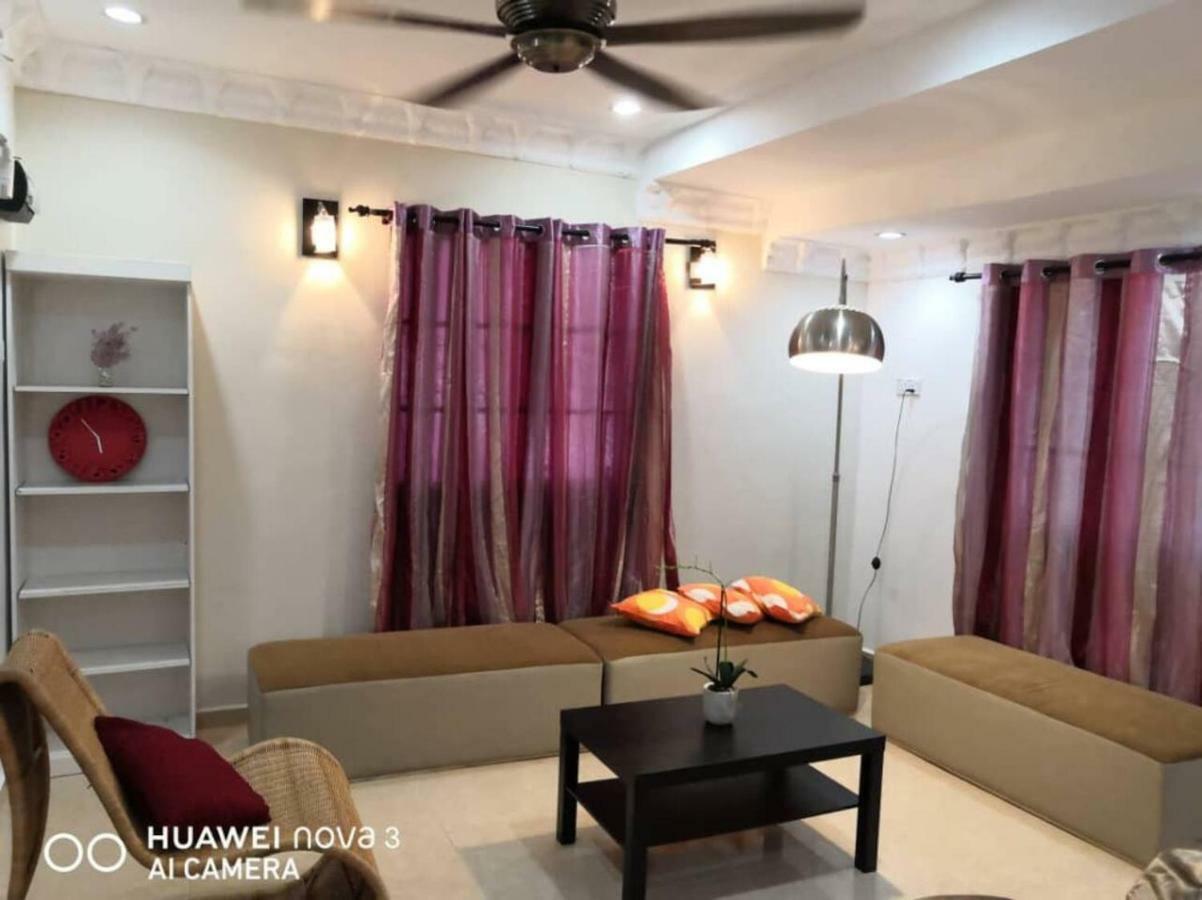 Ibu Home-To-Stay Pasir Gudang Exterior foto