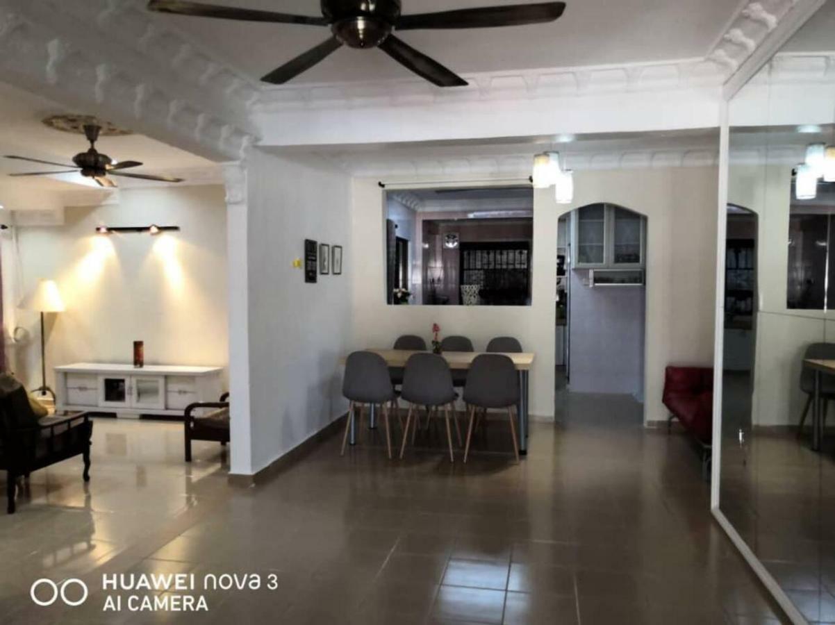 Ibu Home-To-Stay Pasir Gudang Exterior foto
