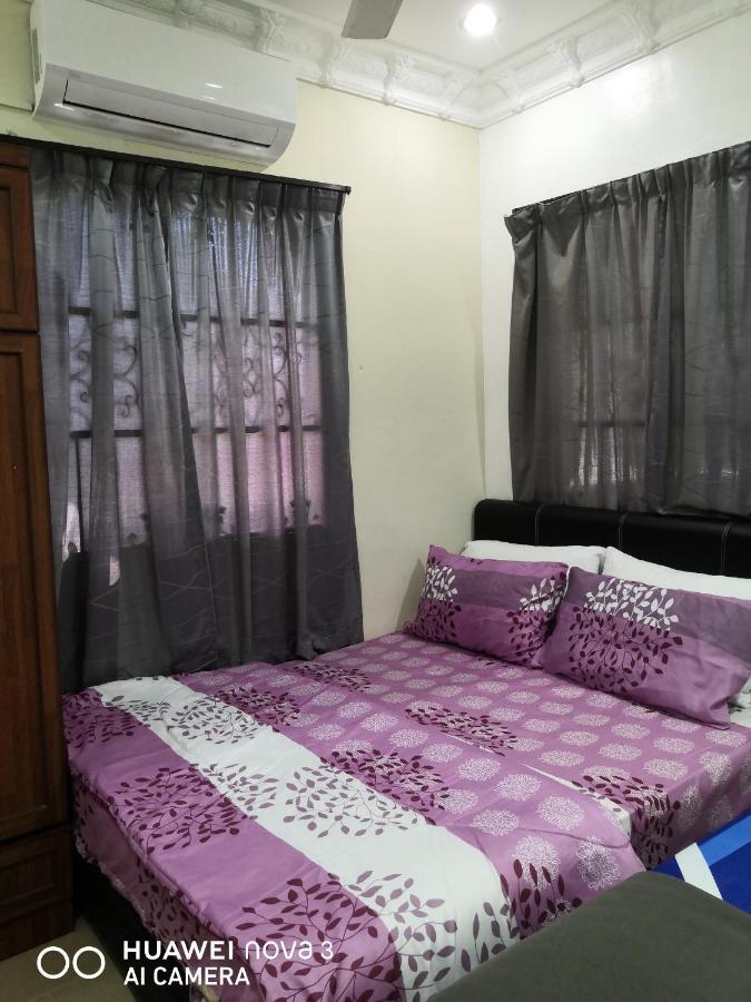 Ibu Home-To-Stay Pasir Gudang Exterior foto